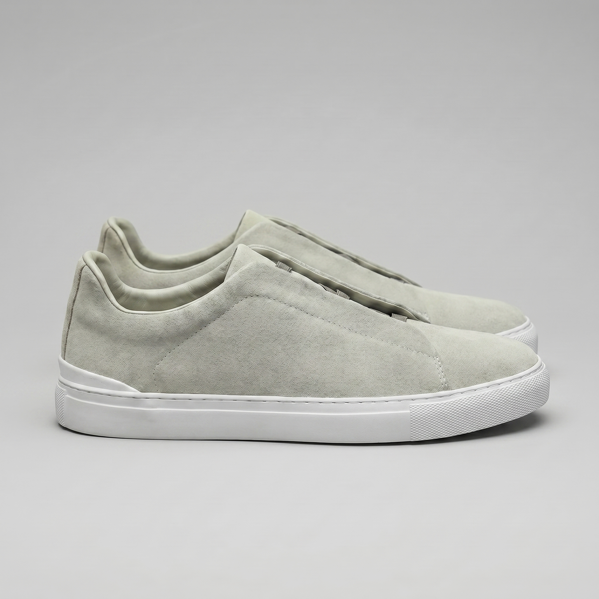 Men's Suede Low-Top Slip-On Trainers | Laceless Sneakers with Elastic Straps and Rubber Cupsole