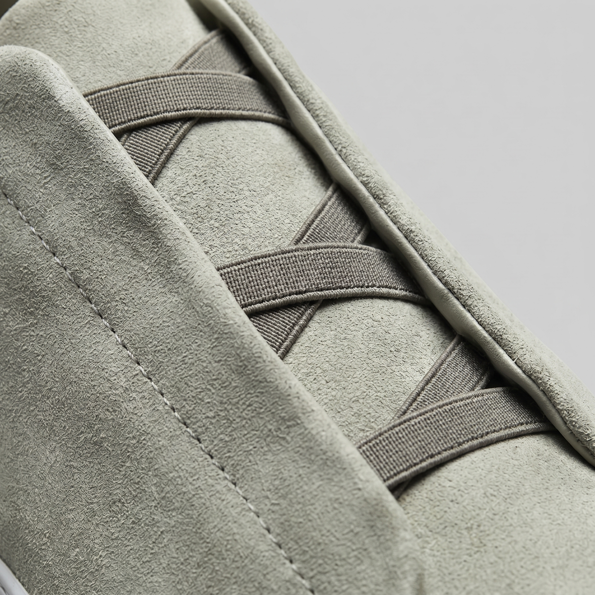 Men's Suede Low-Top Slip-On Trainers | Laceless Sneakers with Elastic Straps and Rubber Cupsole