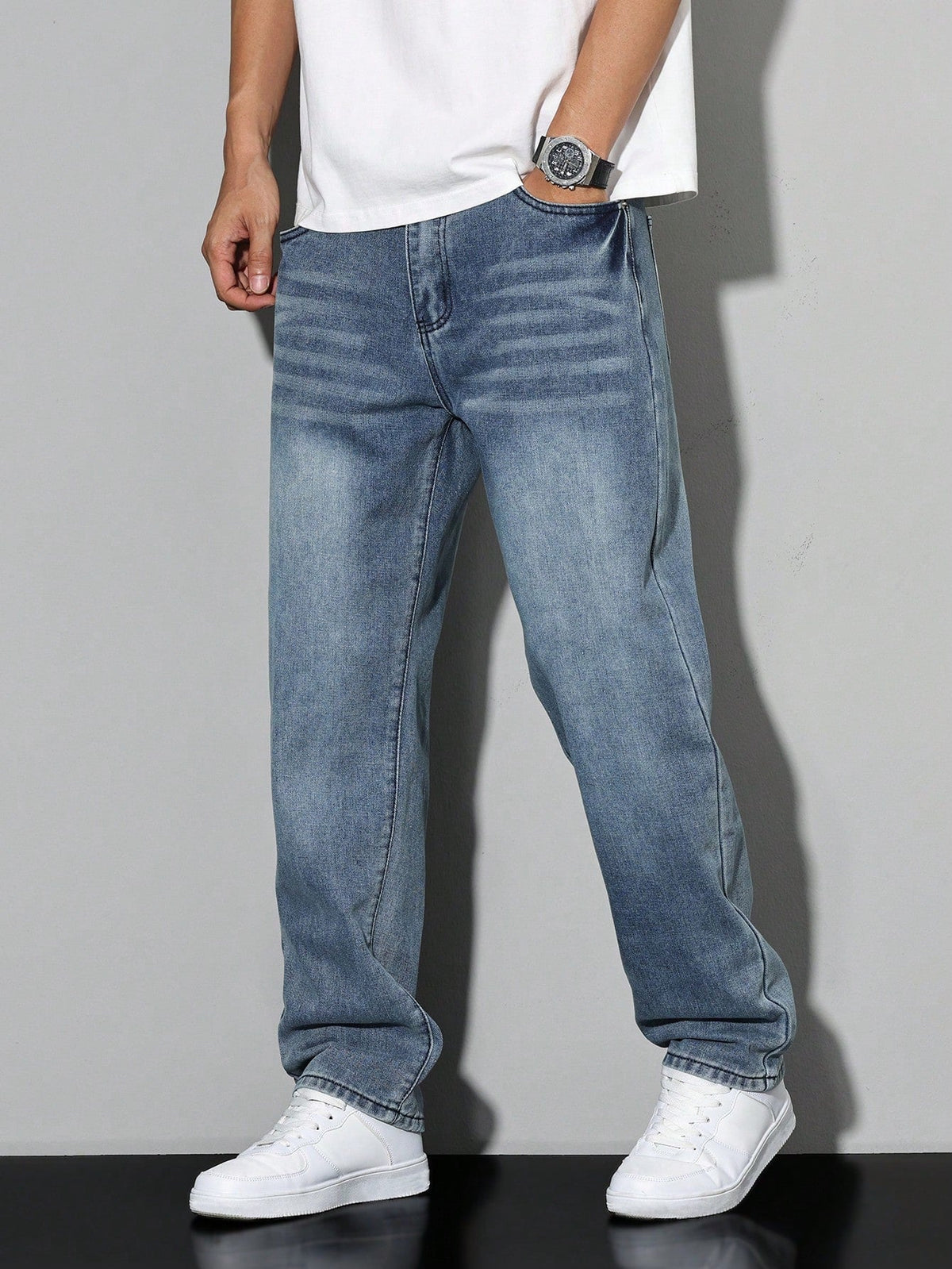 Men's Straight Leg Jeans