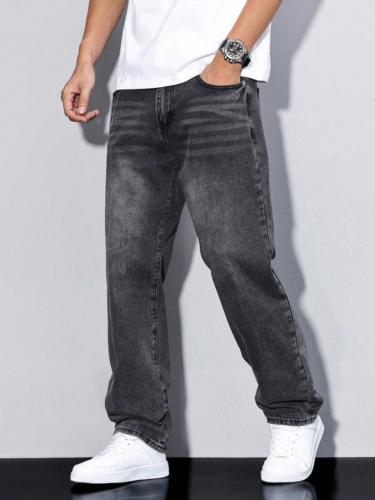 Men's Straight Leg Jeans